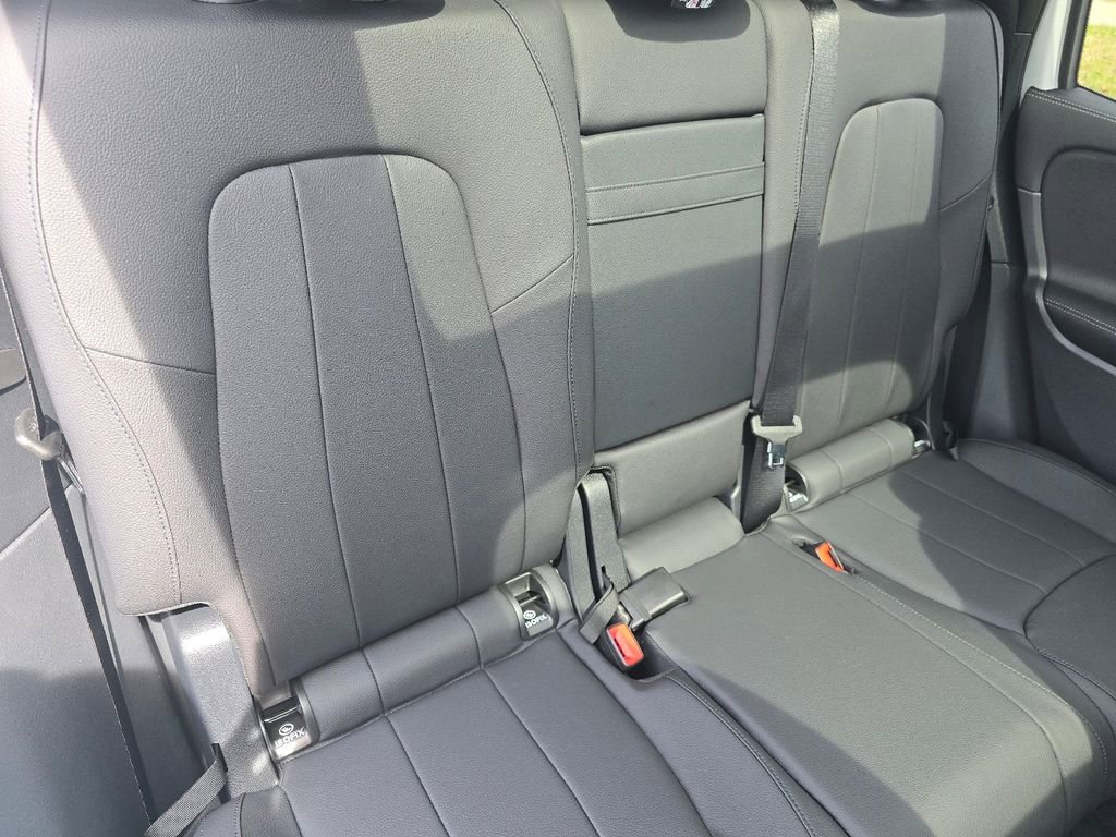 New 2026 Mercedes-Benz GLB 250 4MATIC image 21