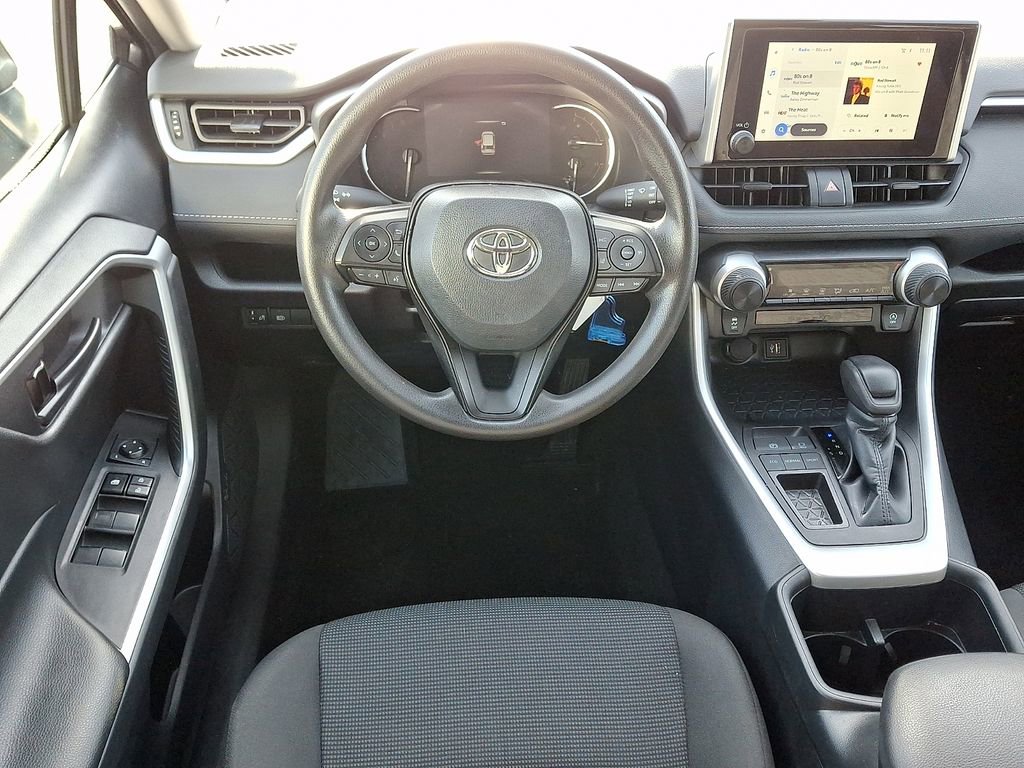 Used 2024 Toyota RAV4 LE image 11