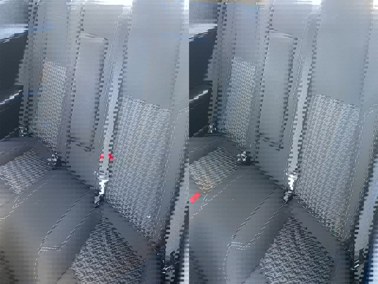 Used 2019 Dodge Challenger SXT image 12