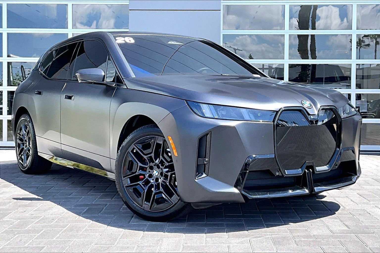 Used 2026 BMW iX xDrive45 w/ M Sport Package image 3