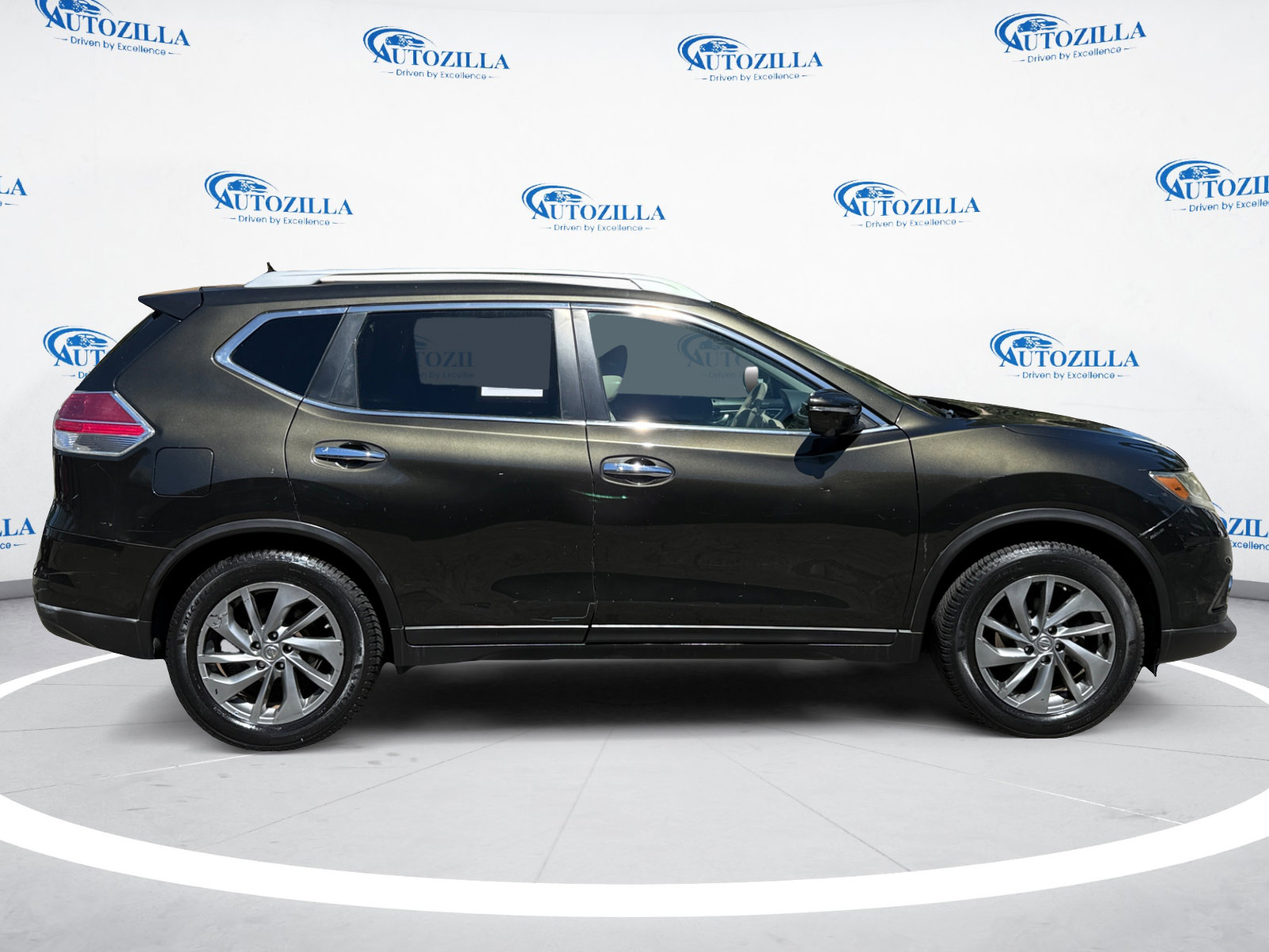 Used 2015 Nissan Rogue SL image 6