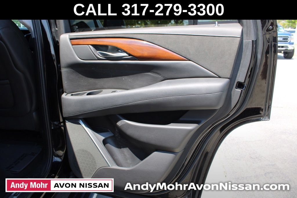 Used 2017 Cadillac Escalade Premium Luxury w/ LPO, Radiant Package AWD/4WD image 24