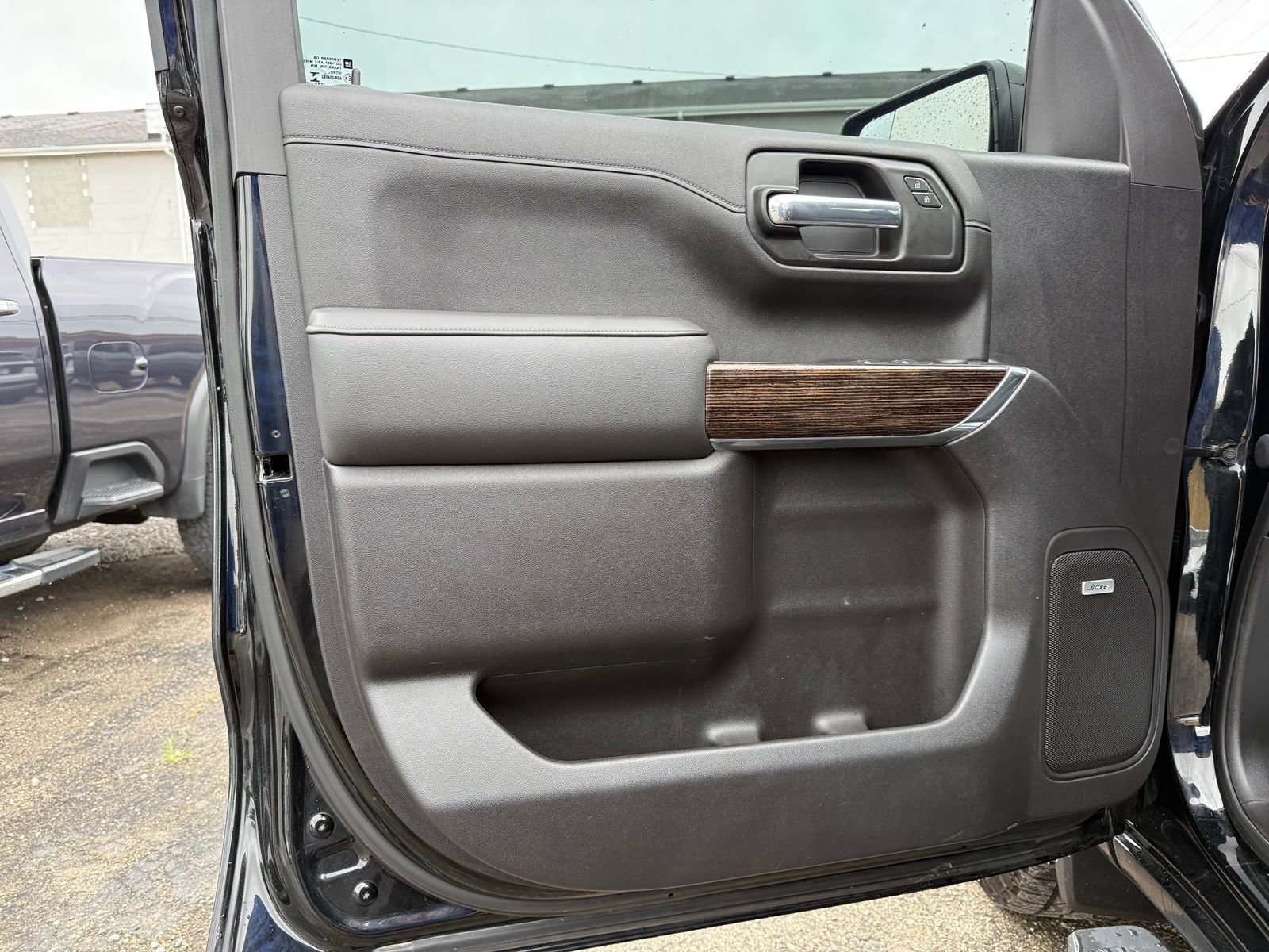 Used 2020 GMC Sierra 1500 Elevation w/ Elevation Value Package AWD/4WD image 11