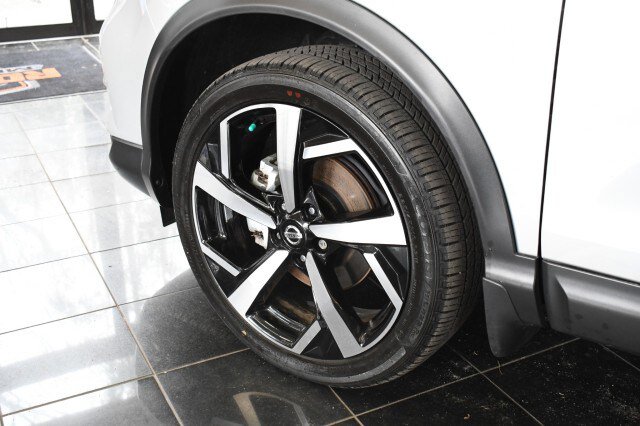 Used 2022 Nissan Rogue Sport SL AWD/4WD image 38