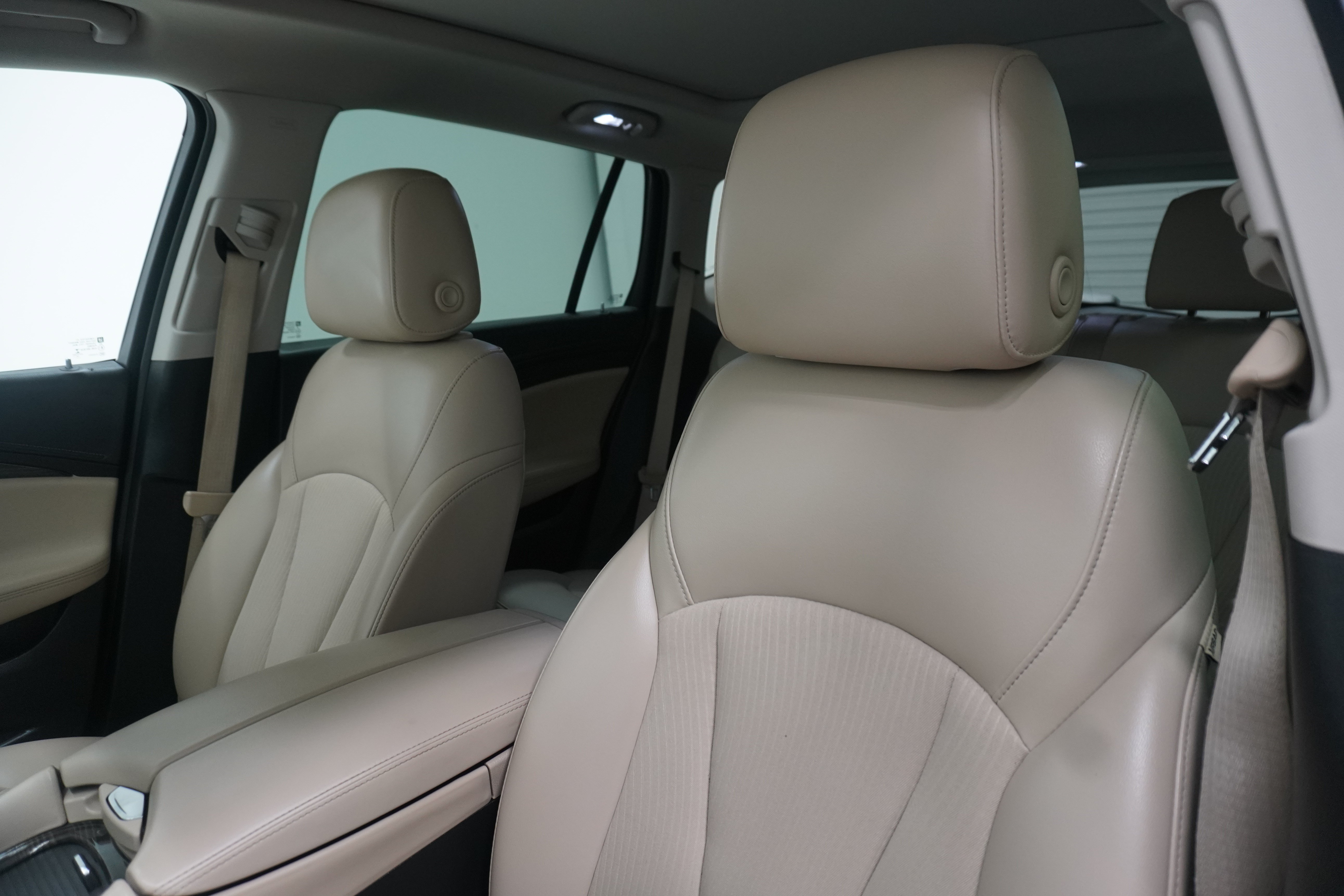 Used 2019 Buick Envision Preferred AWD/4WD image 11