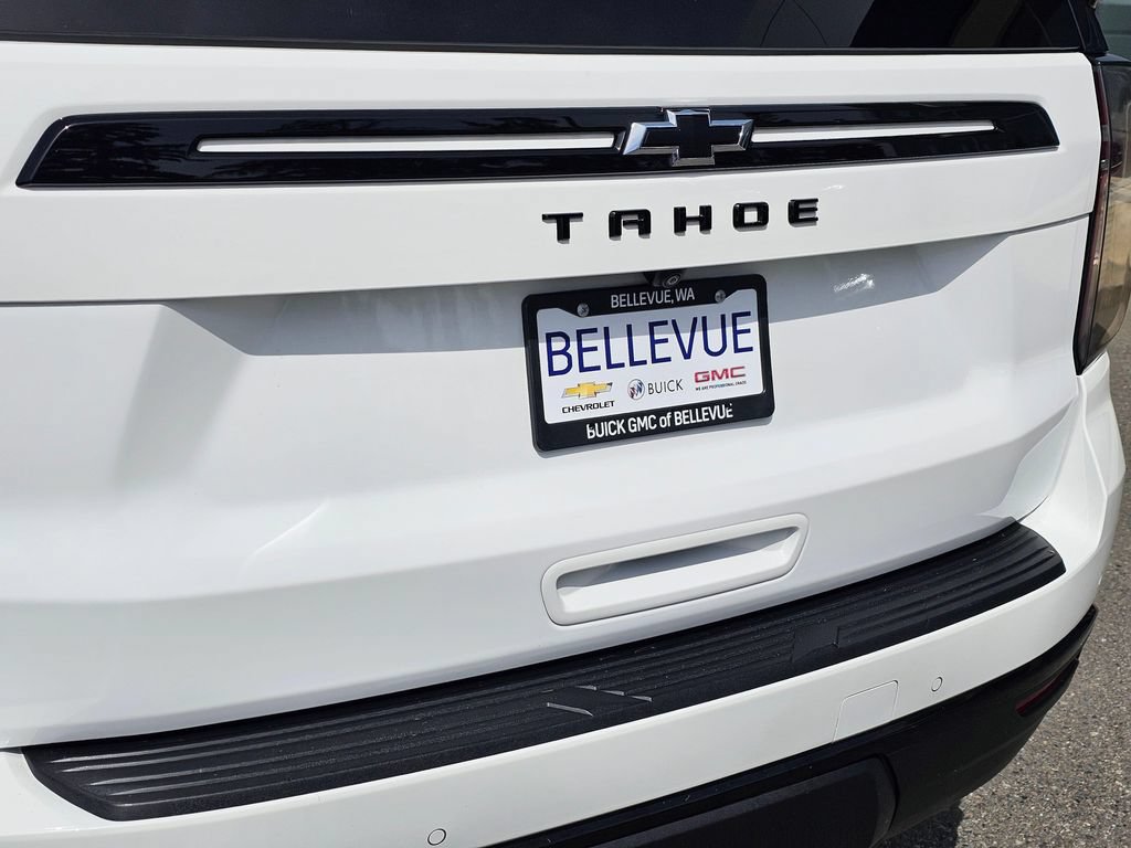 Used 2023 Chevrolet Tahoe Z71 w/ Luxury Package AWD/4WD image 15