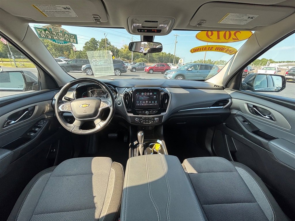 Used 2019 Chevrolet Traverse LT image 15