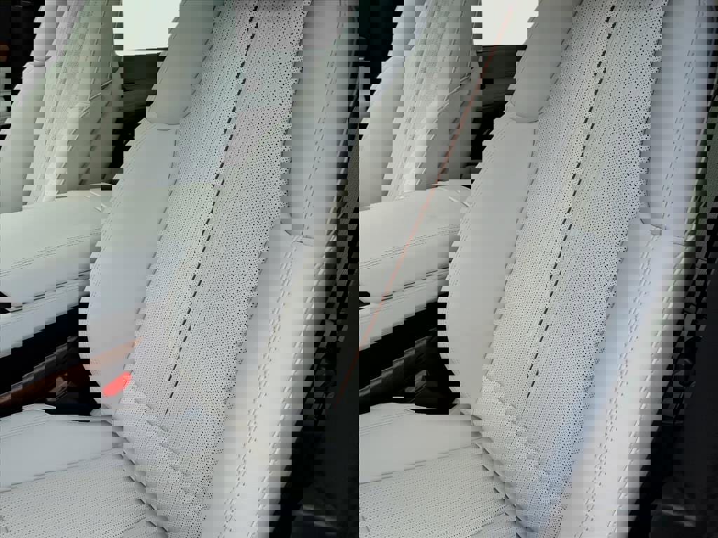 New 2026 Cadillac Vistiq Luxury image 14