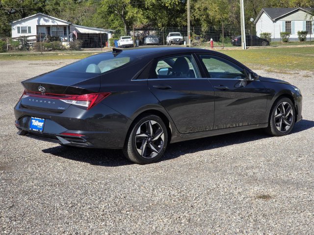 Used 2022 Hyundai Elantra Limited FWD image 7