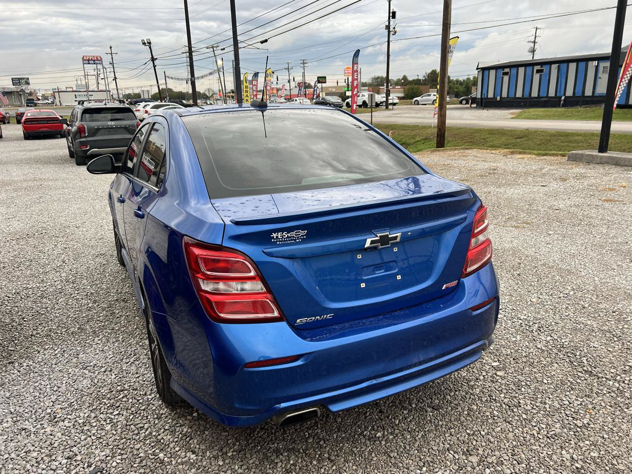 Used 2019 Chevrolet Sonic LT w/ Convenience Package FWD image 3