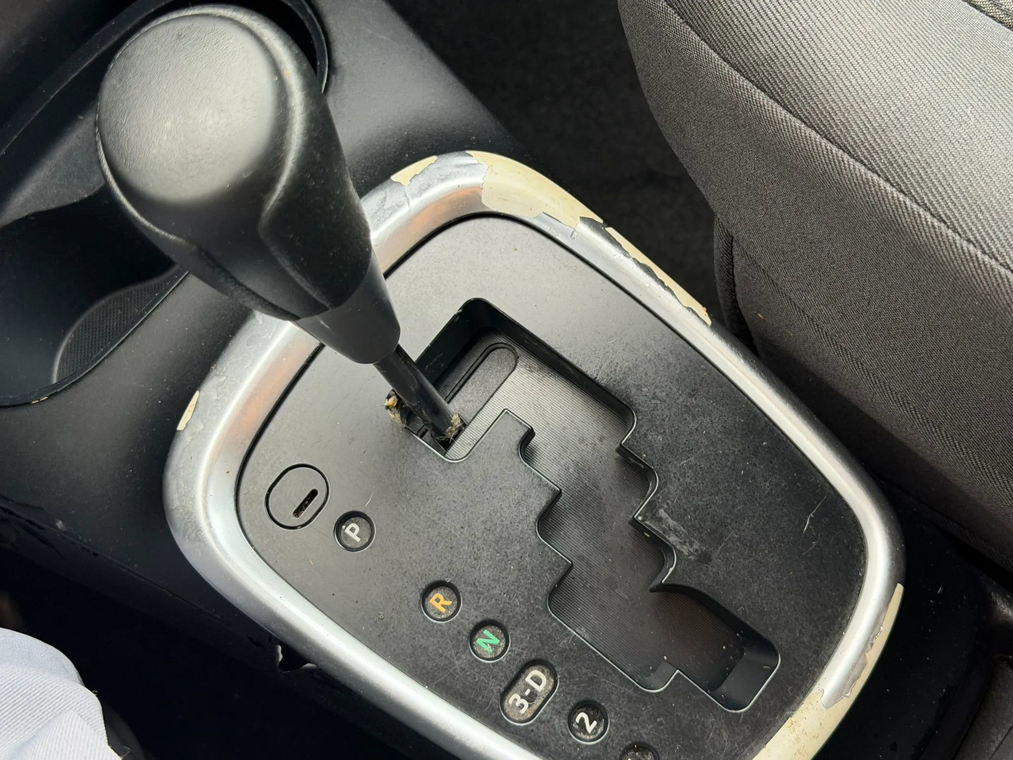 Used 2015 Toyota Yaris L FWD image 30