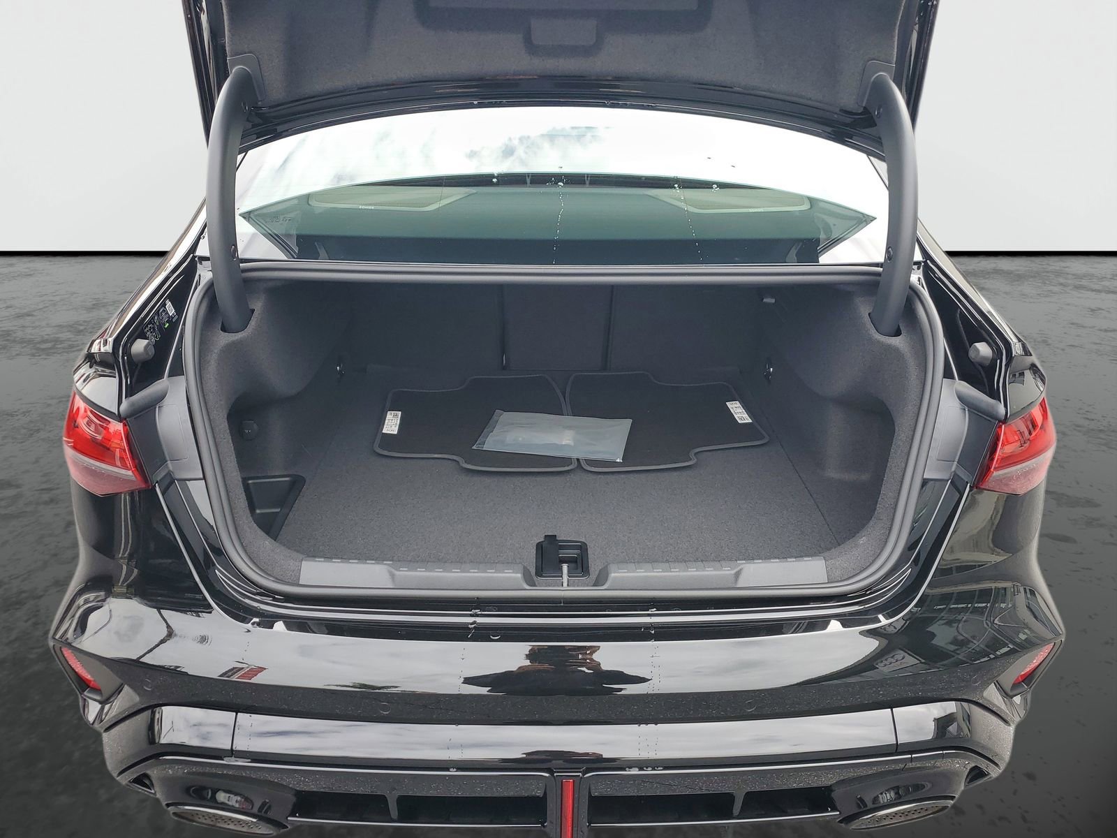 New 2026 Audi RS 3 image 8