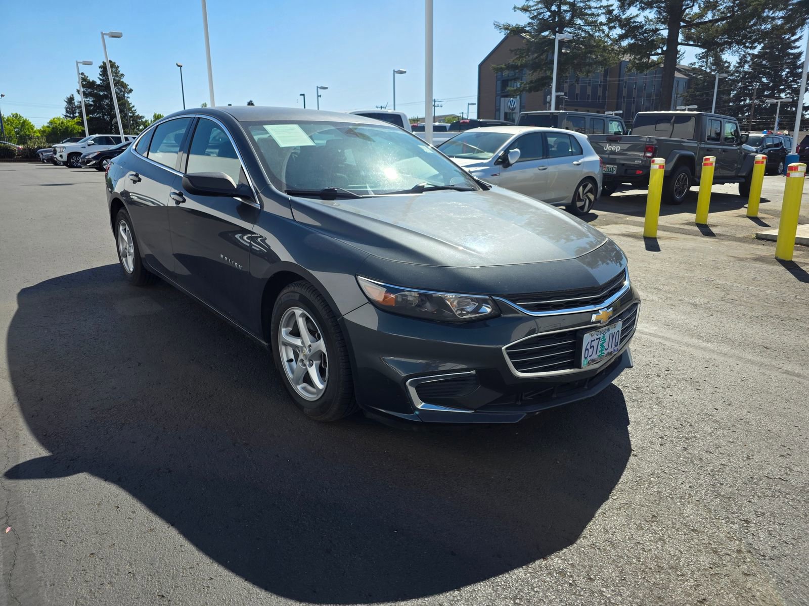 Used 2017 Chevrolet Malibu LS FWD image 1