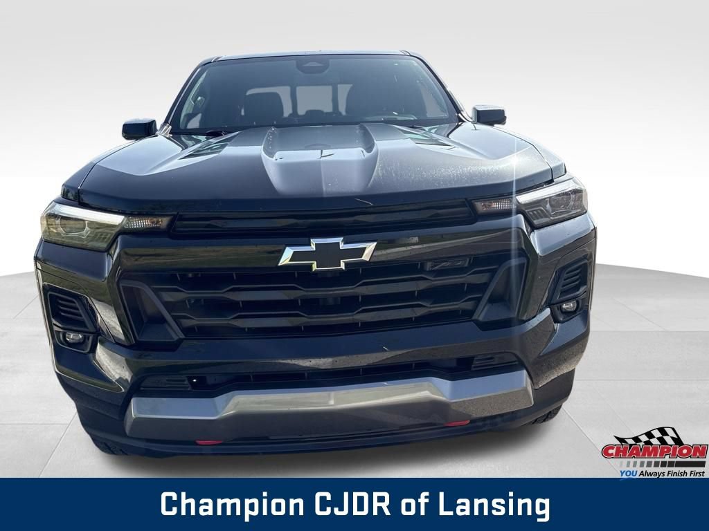 Used 2024 Chevrolet Colorado Z71 w/ Z71 Convenience Package 2 AWD/4WD image 10