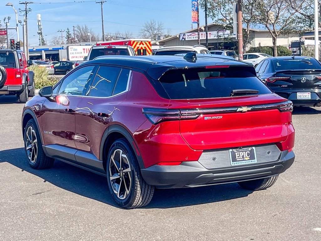 New 2026 Chevrolet Equinox EV LT image 2