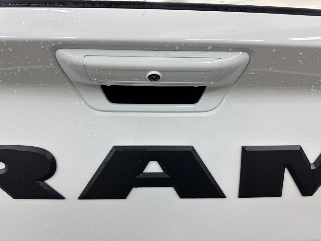 New 2026 RAM 3500 Laramie AWD/4WD image 17