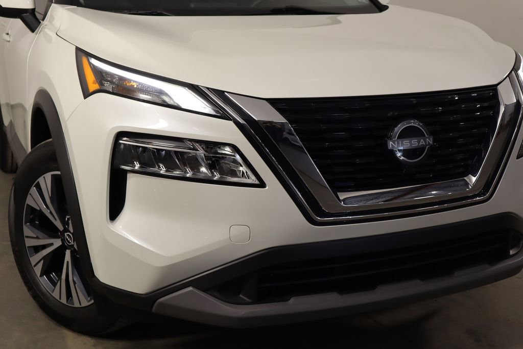 Used 2023 Nissan Rogue SV FWD image 45