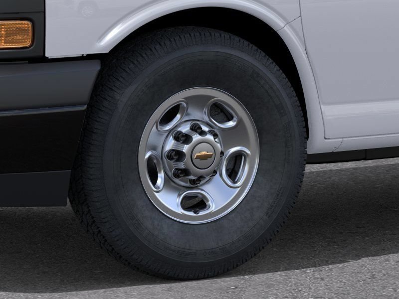 New 2026 Chevrolet Express 2500 RWD image 15