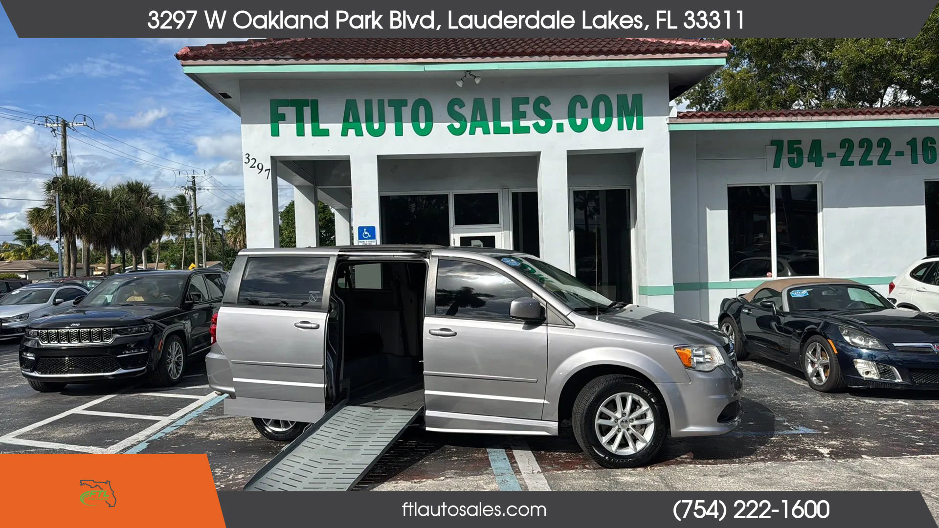 Used 2015 Dodge Grand Caravan SXT w/ UConnect Hands-Free Group
