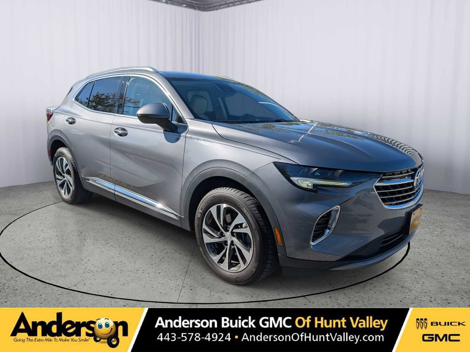 Used 2021 Buick Envision Essence image 1