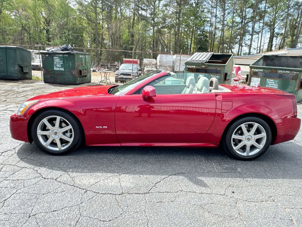 Used 2005 Cadillac XLR image 34