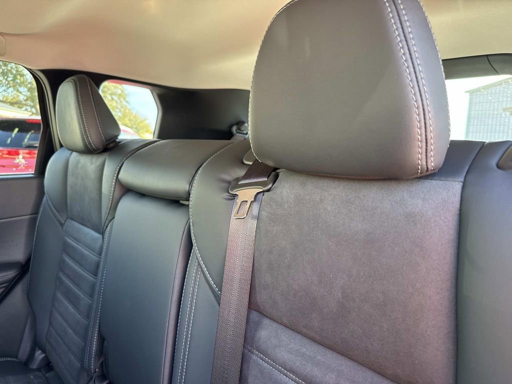 New 2026 Mitsubishi Outlander SEL image 13