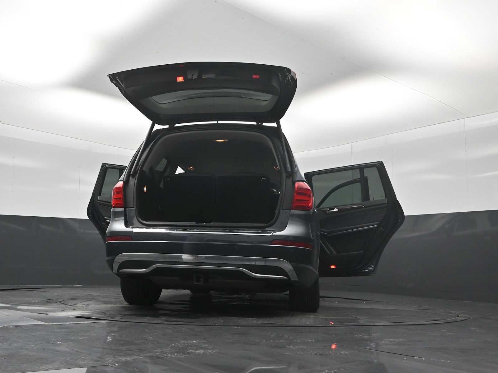 Used 2014 Mercedes-Benz GL 450 4MATIC image 30