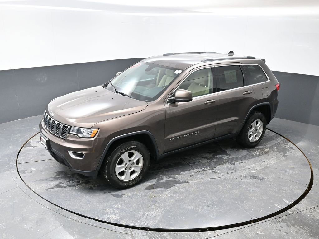 Used 2017 Jeep Grand Cherokee Laredo w/ Quick Order Package 23E image 42