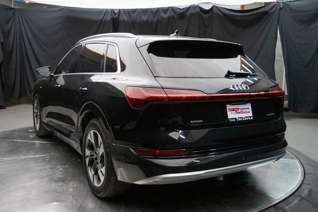 Used 2022 Audi e-tron Premium Plus w/ Premium Plus Package image 10