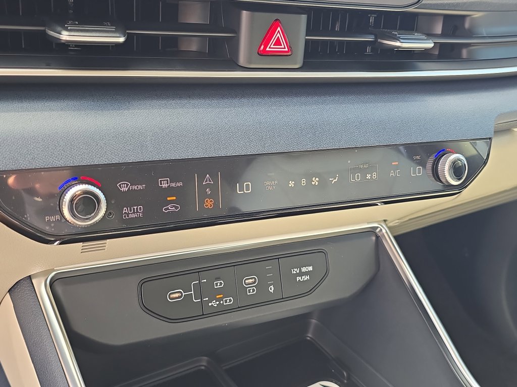 New 2026 Kia Carnival EX FWD image 26