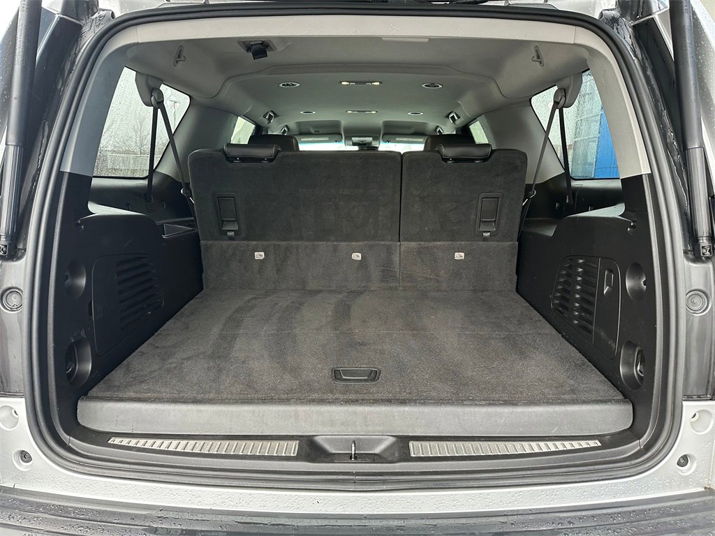 Used 2016 Chevrolet Suburban LT image 14