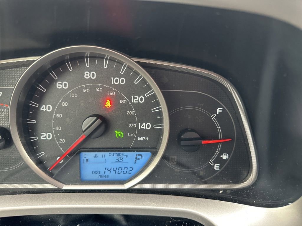 Used 2015 Toyota RAV4 LE image 27