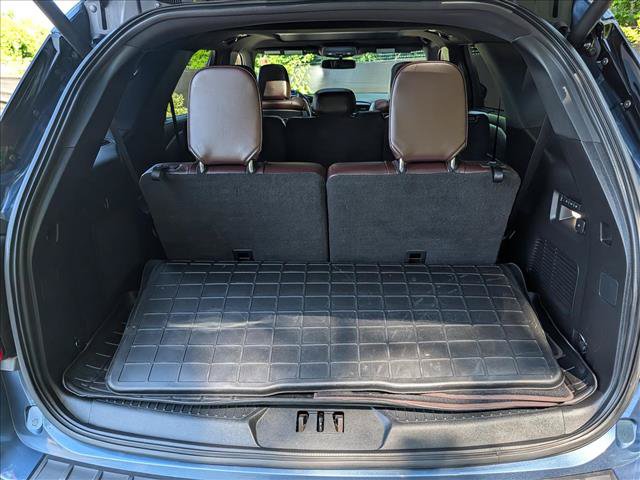 Used 2020 Ford Explorer Platinum w/ Premium Technology Package AWD/4WD image 22