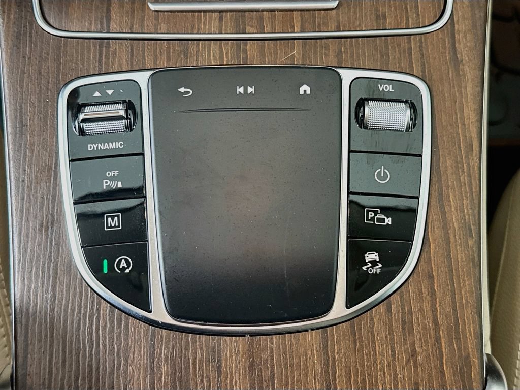 Used 2022 Mercedes-Benz GLC 300 4MATIC image 18