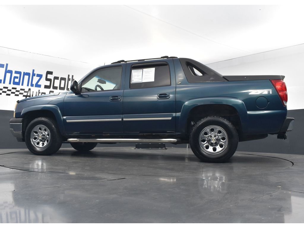 Used 2005 Chevrolet Avalanche Z71 w/ Sun And Sound Package image 19