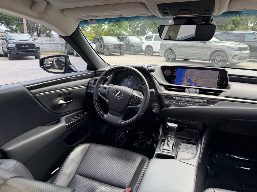 Used 2020 Lexus ES 350 w/ Premium Package FWD image 34