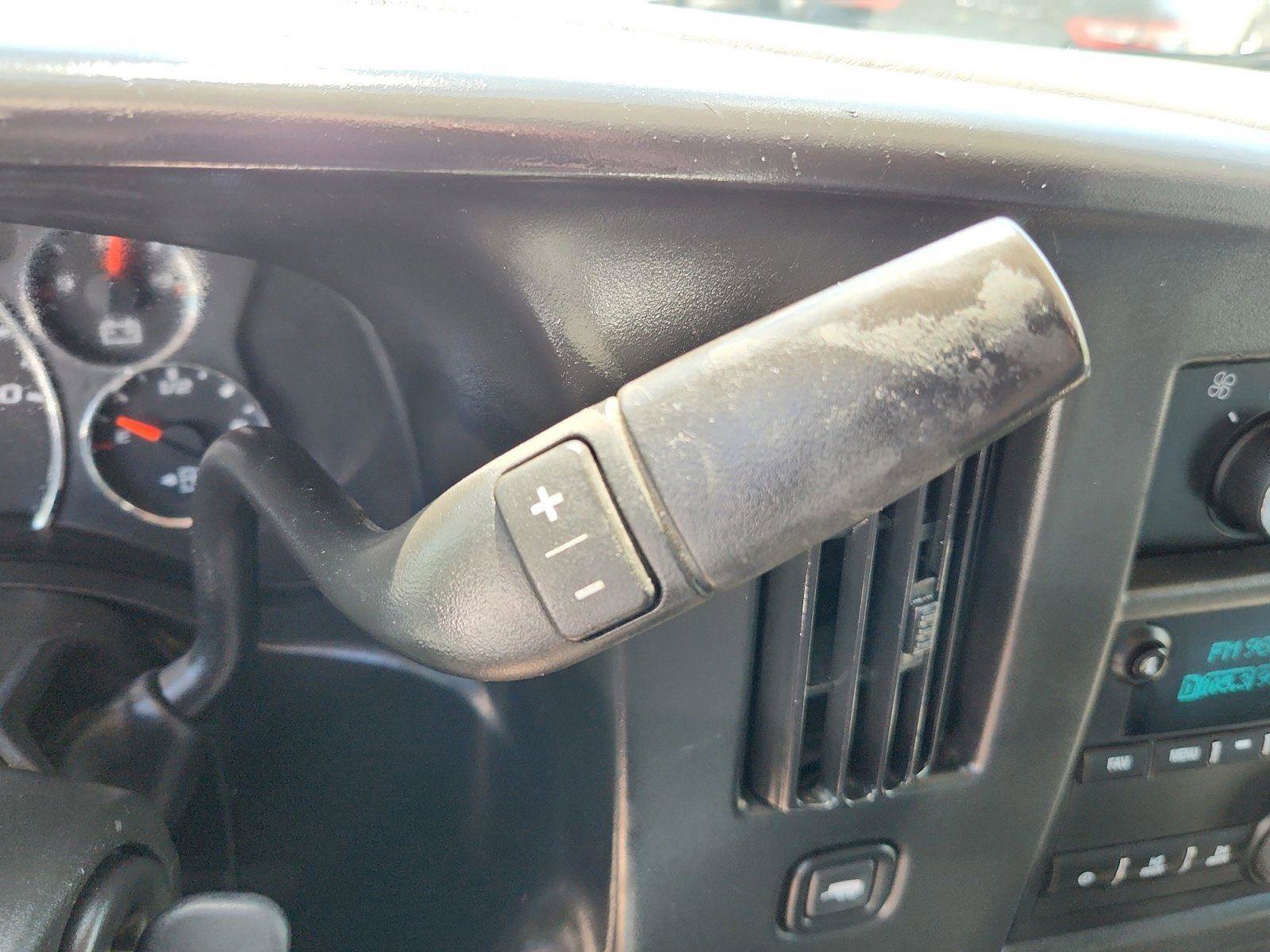 Used 2016 Chevrolet Express 2500 RWD image 30