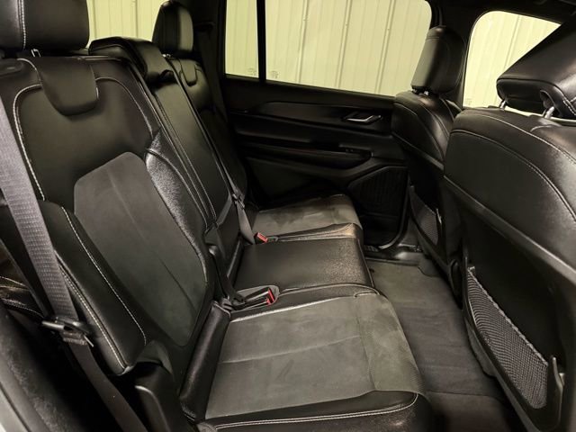 Used 2024 Jeep Grand Cherokee L Laredo image 26