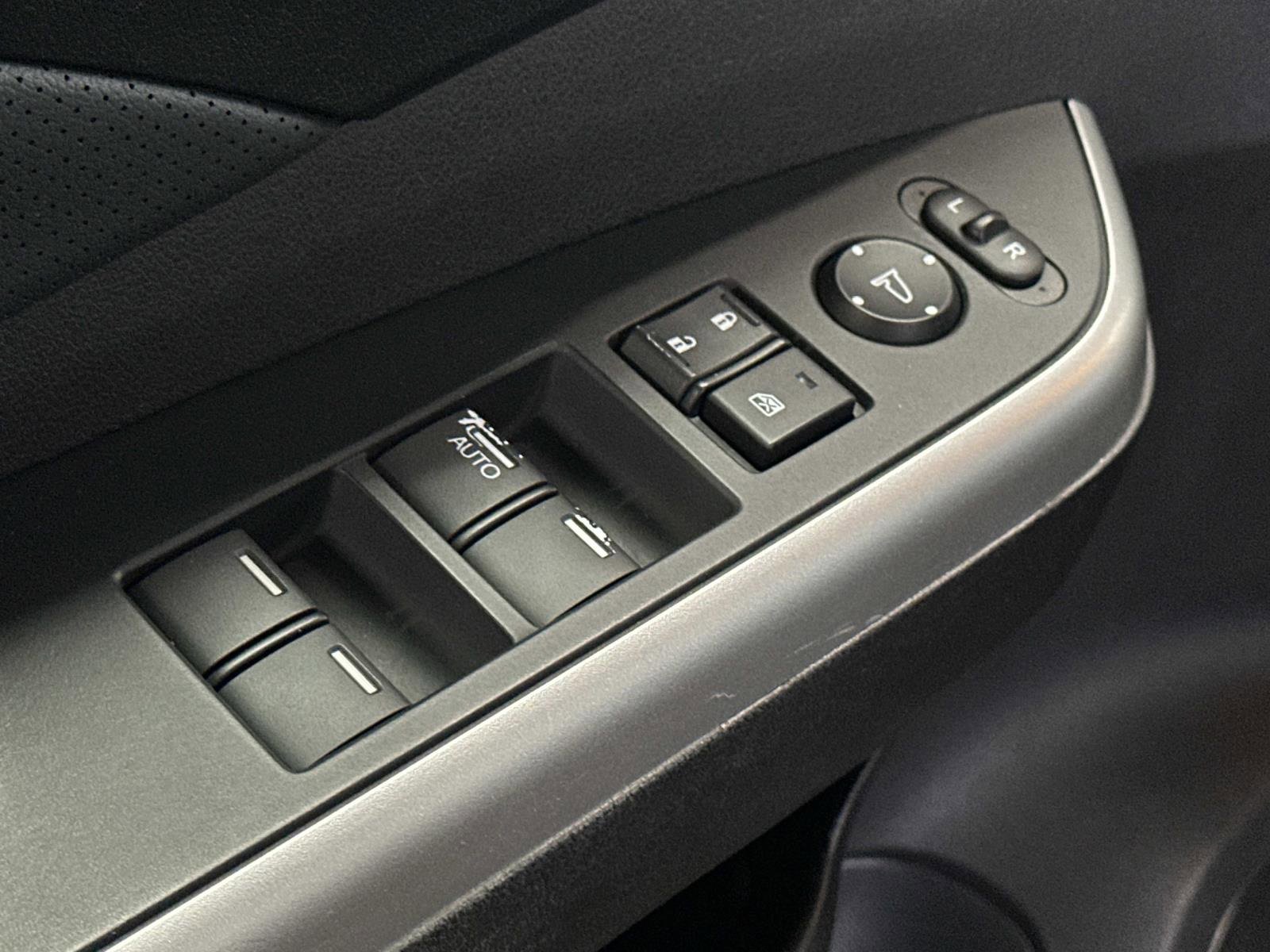 Used 2015 Honda CR-V EX-L image 17