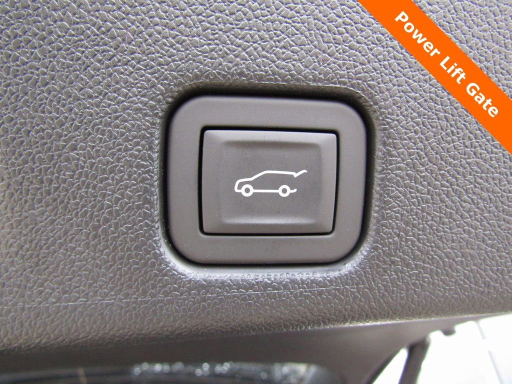 New 2026 Chevrolet Traverse Z71 w/ Enhanced Driving Package AWD/4WD image 24