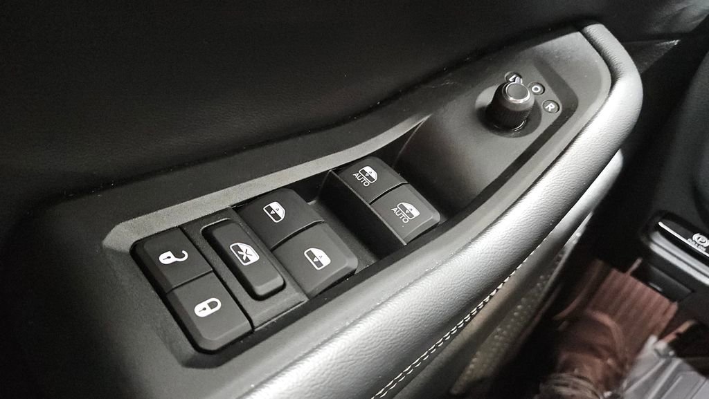 Used 2023 Jeep Grand Cherokee Altitude image 21