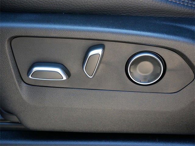 Used 2024 GMC Yukon Denali image 13