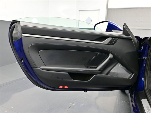 Used 2025 Porsche 911 Carrera image 7
