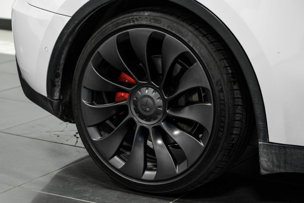 Used 2022 Tesla Model Y Performance AWD/4WD image 48