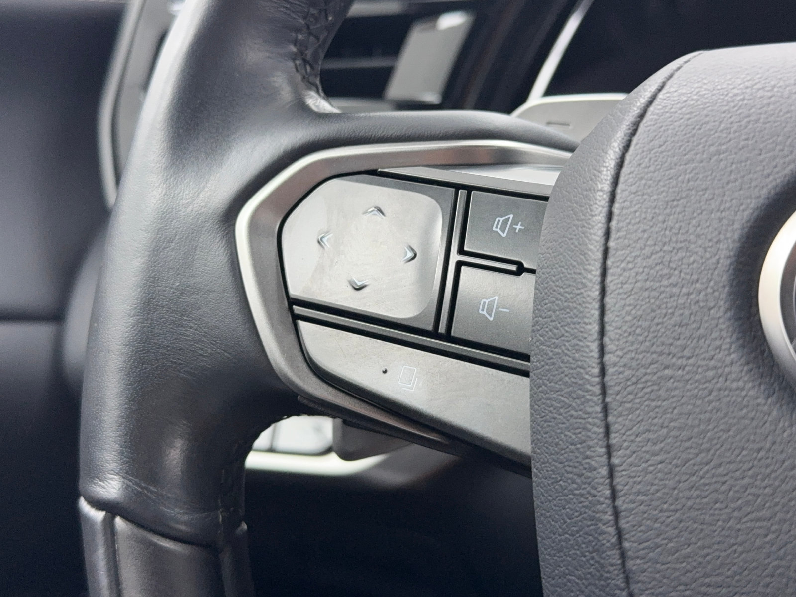 Used 2023 Lexus RX 350 Premium Plus w/ Cold Area Package FWD image 31