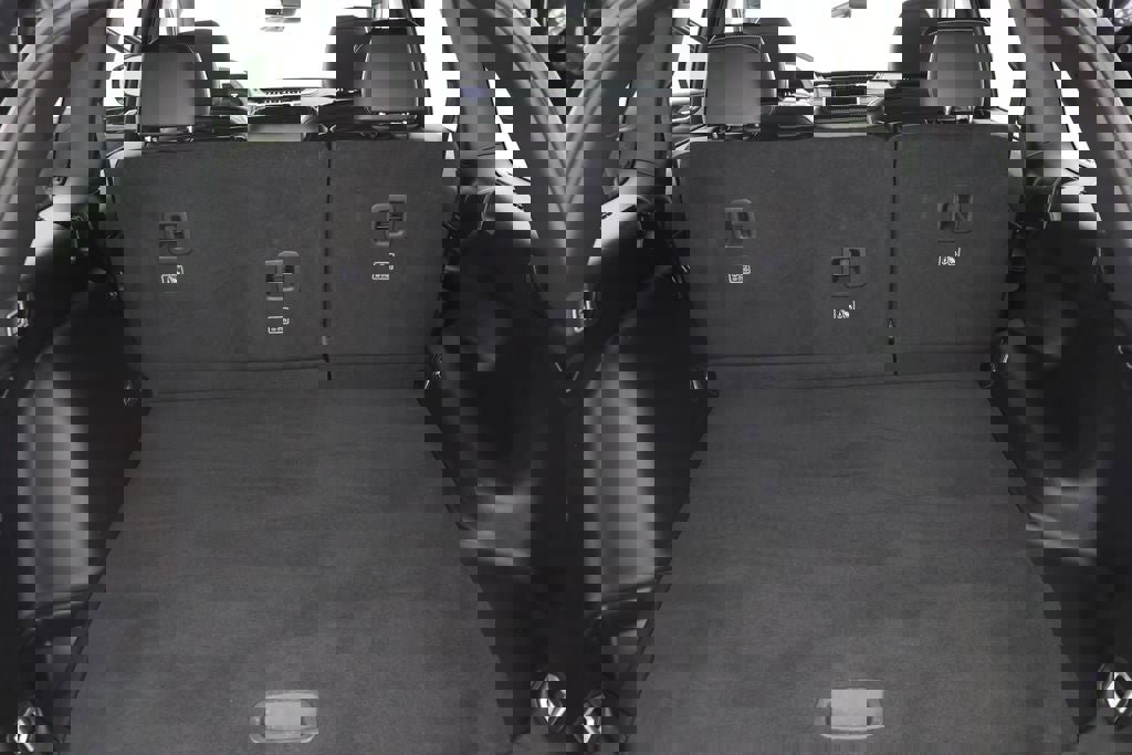 Used 2025 Jeep Grand Cherokee Altitude AWD/4WD image 26