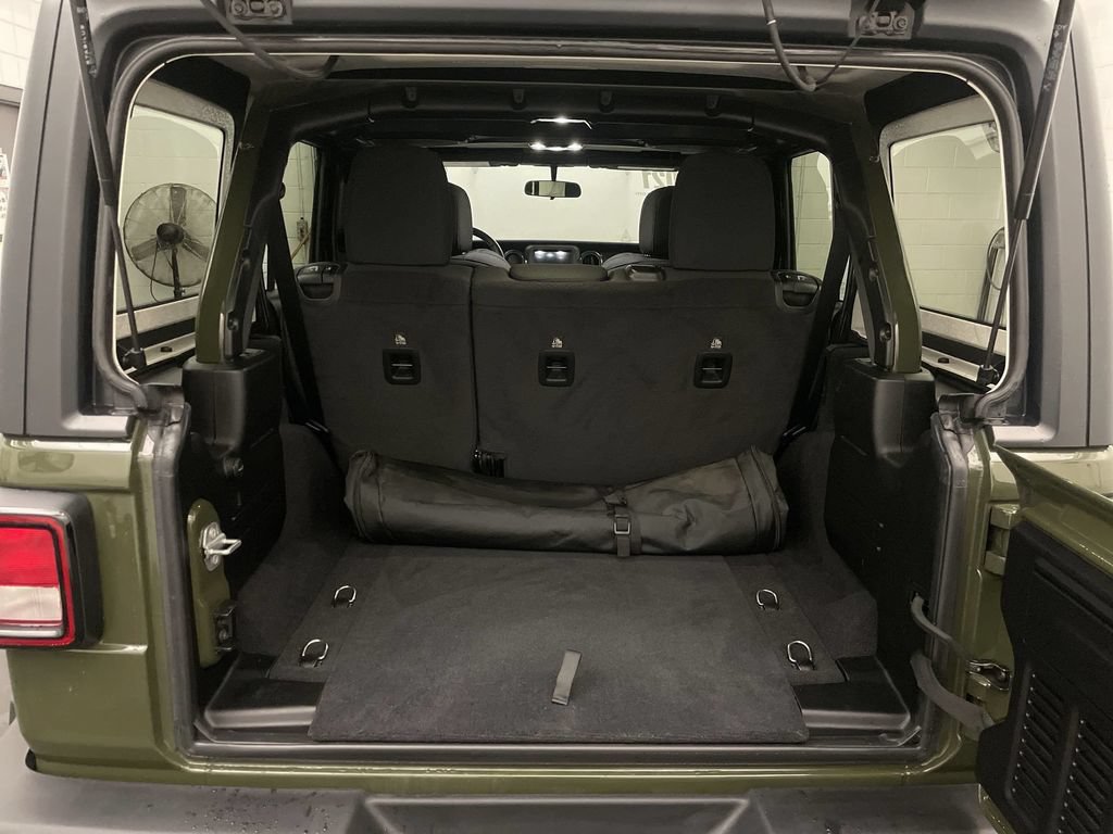 Used 2021 Jeep Wrangler Unlimited Sport AWD/4WD image 18