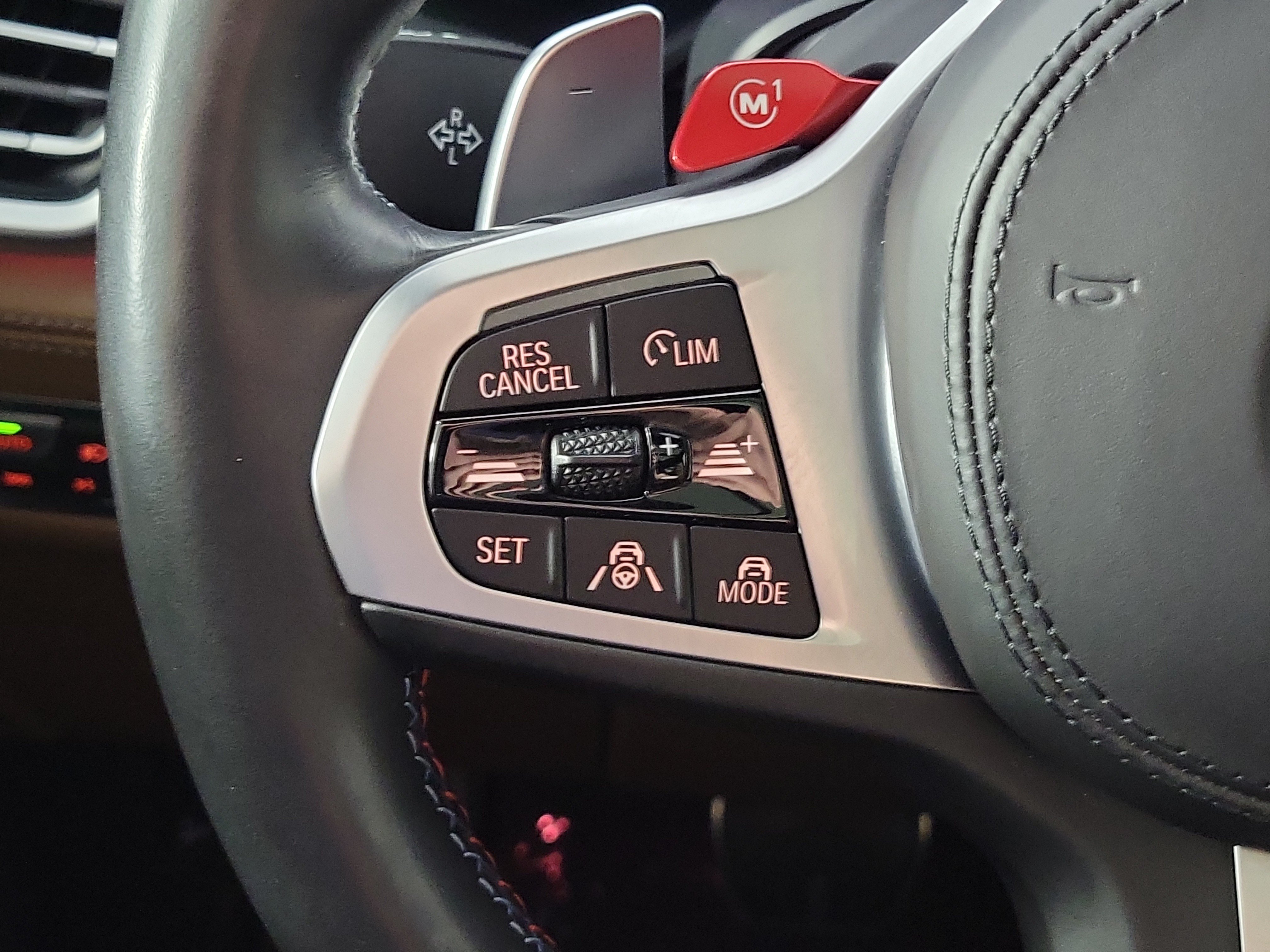 Used 2021 BMW X6 M w/ Competition Package AWD/4WD image 13