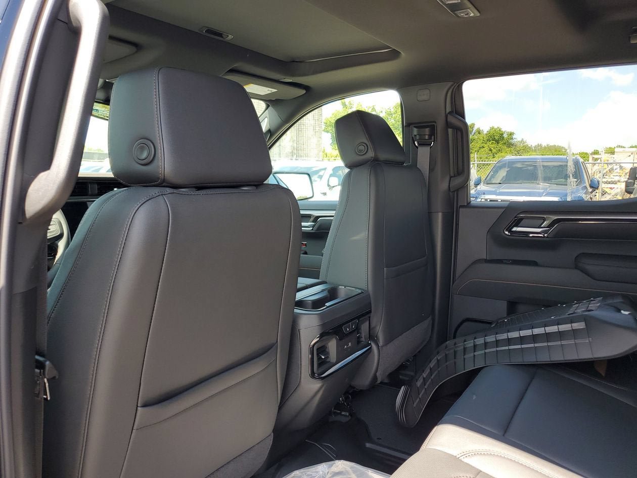 New 2026 GMC Sierra 1500 AT4 w/ AT4 Premium Package AWD/4WD image 11