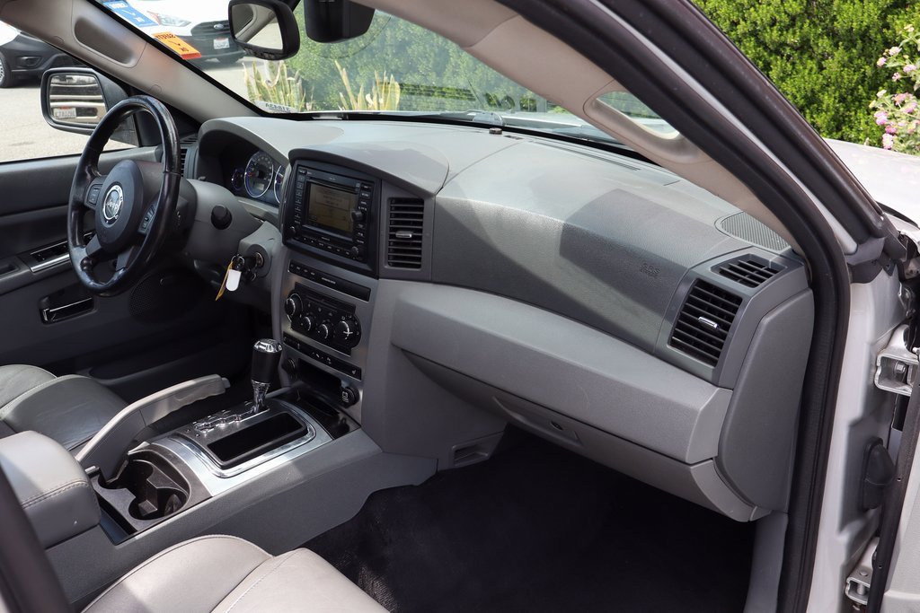 Used 2007 Jeep Grand Cherokee SRT8 w/ SRT Option Group I image 38
